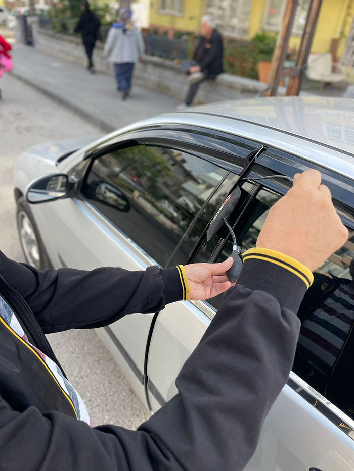 Efeler Oto Kilitçisi